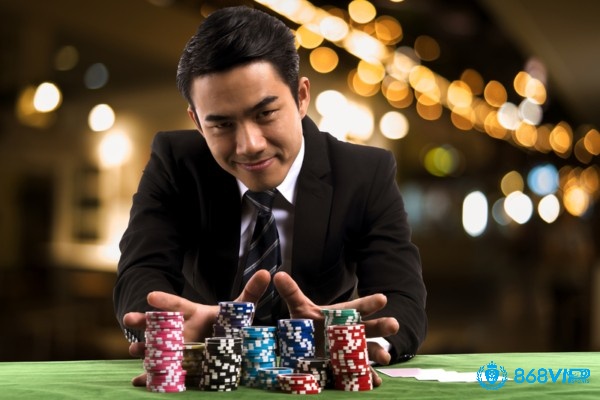 Dùng các chiến lược trong Deep Stack Poker linh hoạt