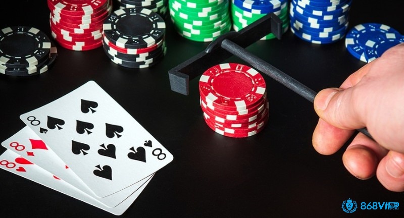 Chi tiết về cách thu phí rake poker trong thực tế